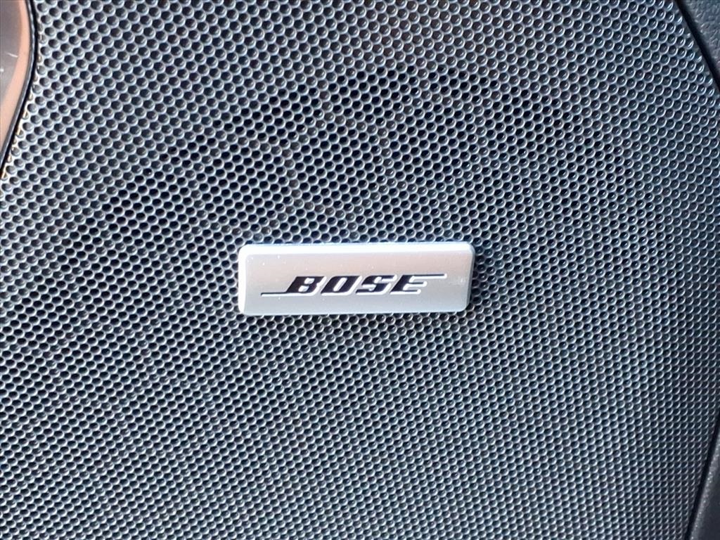 2025 Chevrolet Suburban Premier Image 24 of 30