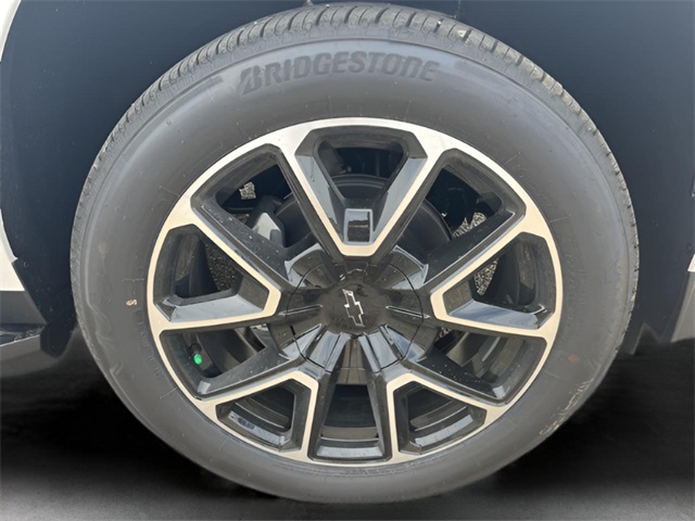 2025 Chevrolet Suburban RST Image 9 of 35