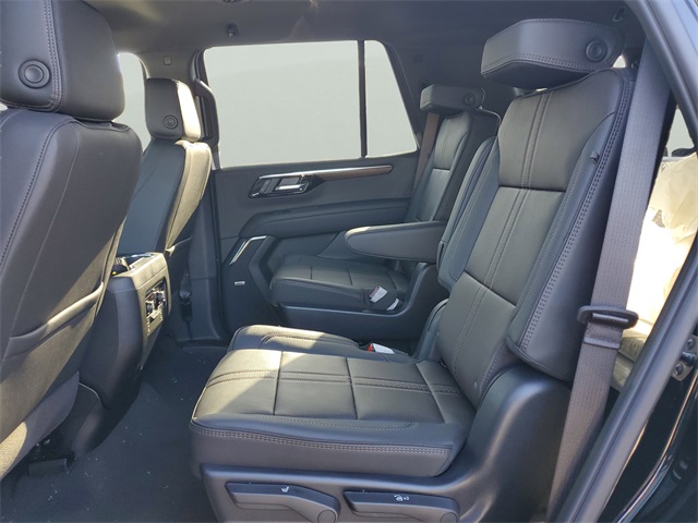 Vehicle image 7 of 22