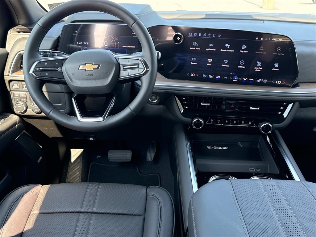 Vehicle image 7 of 19
