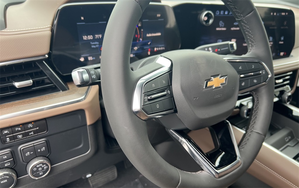 Vehicle image 26 of 38