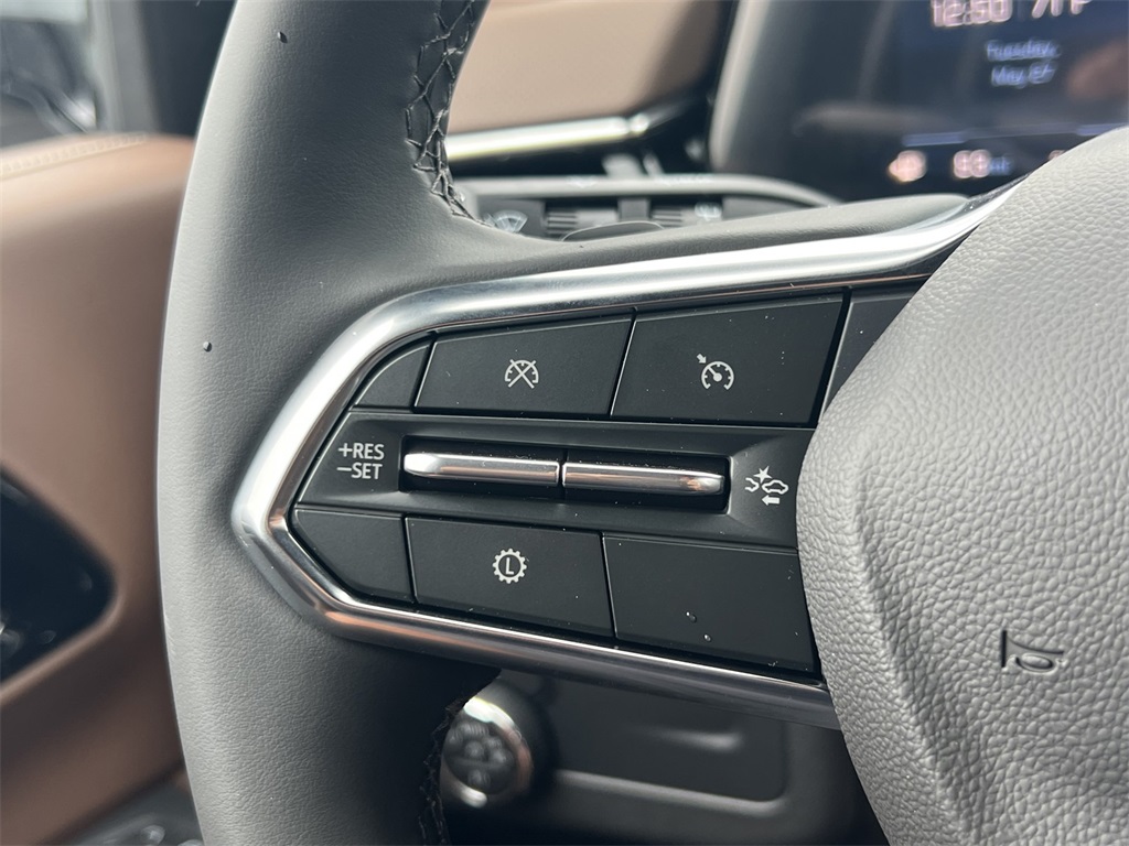 Vehicle image 29 of 38