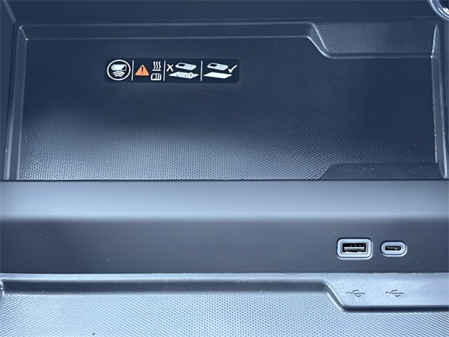 2025 Chevrolet Tahoe High Country Image 20 of 35