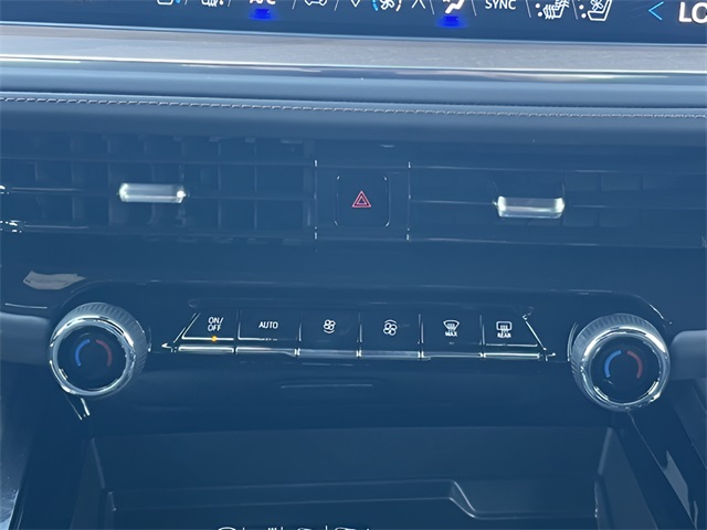 2025 Chevrolet Tahoe High Country Image 32 of 35