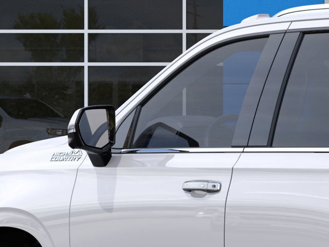 Vehicle image 17 of 25