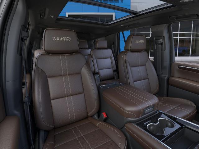 Vehicle image 16 of 24