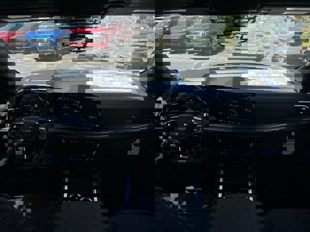 Vehicle image 12 of 25