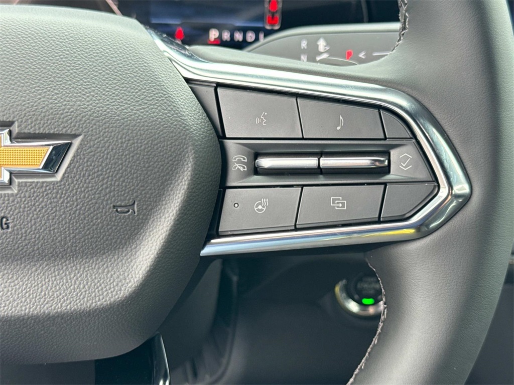 Vehicle image 11 of 19