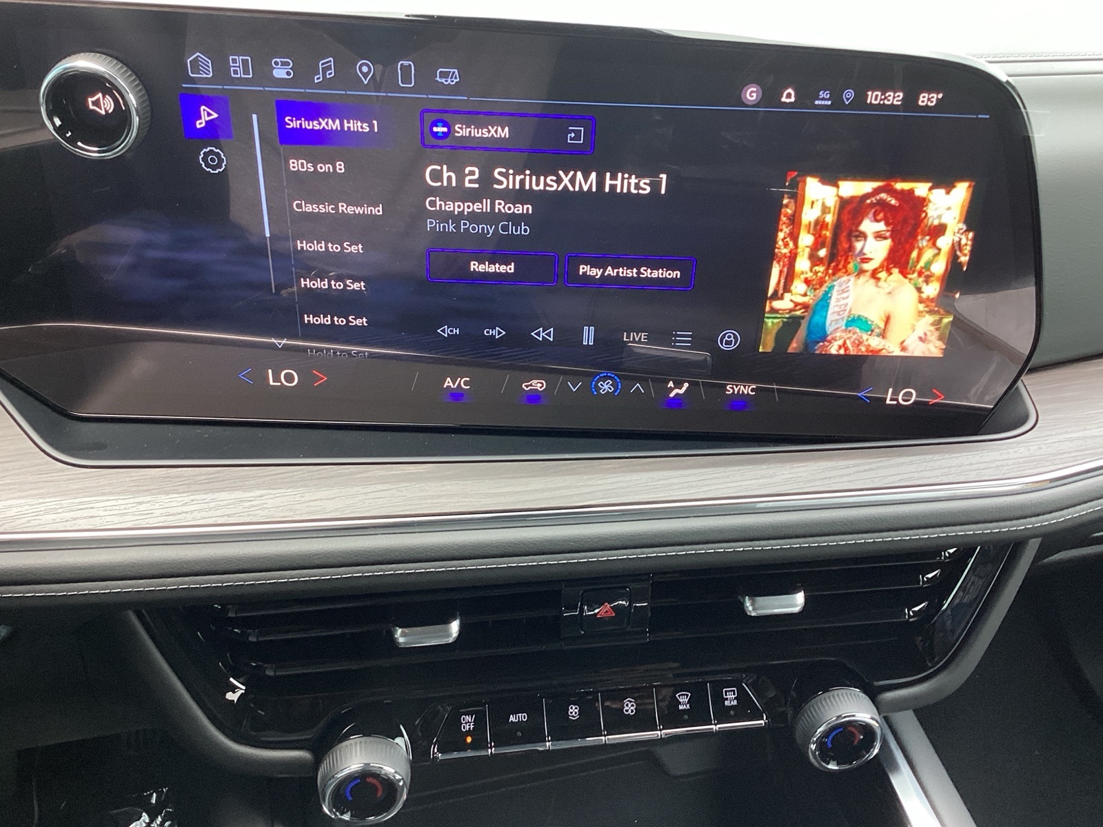 Vehicle image 15 of 32