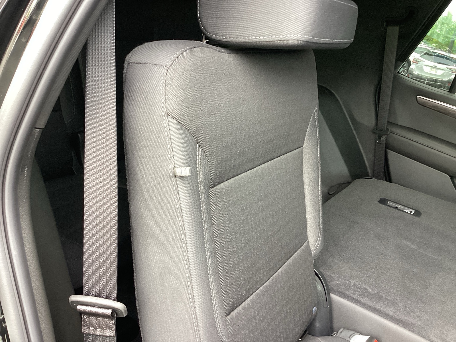Vehicle image 20 of 32