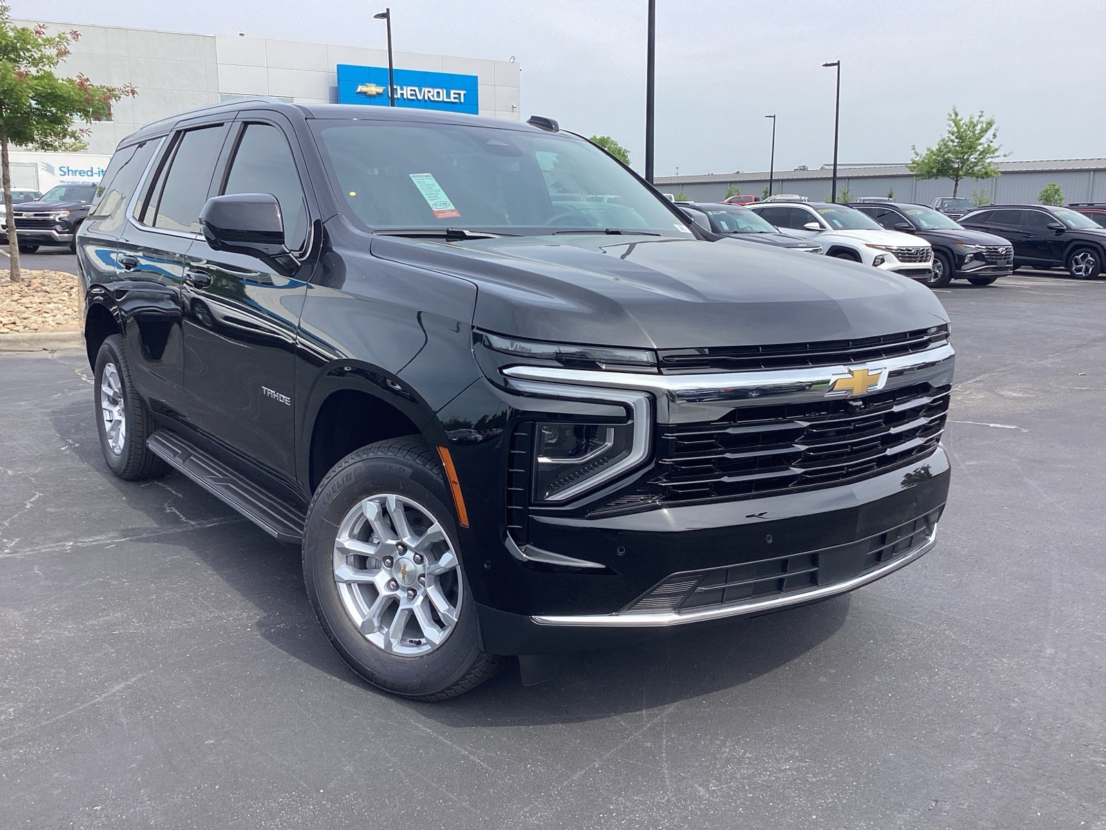 Vehicle image 4 of 32