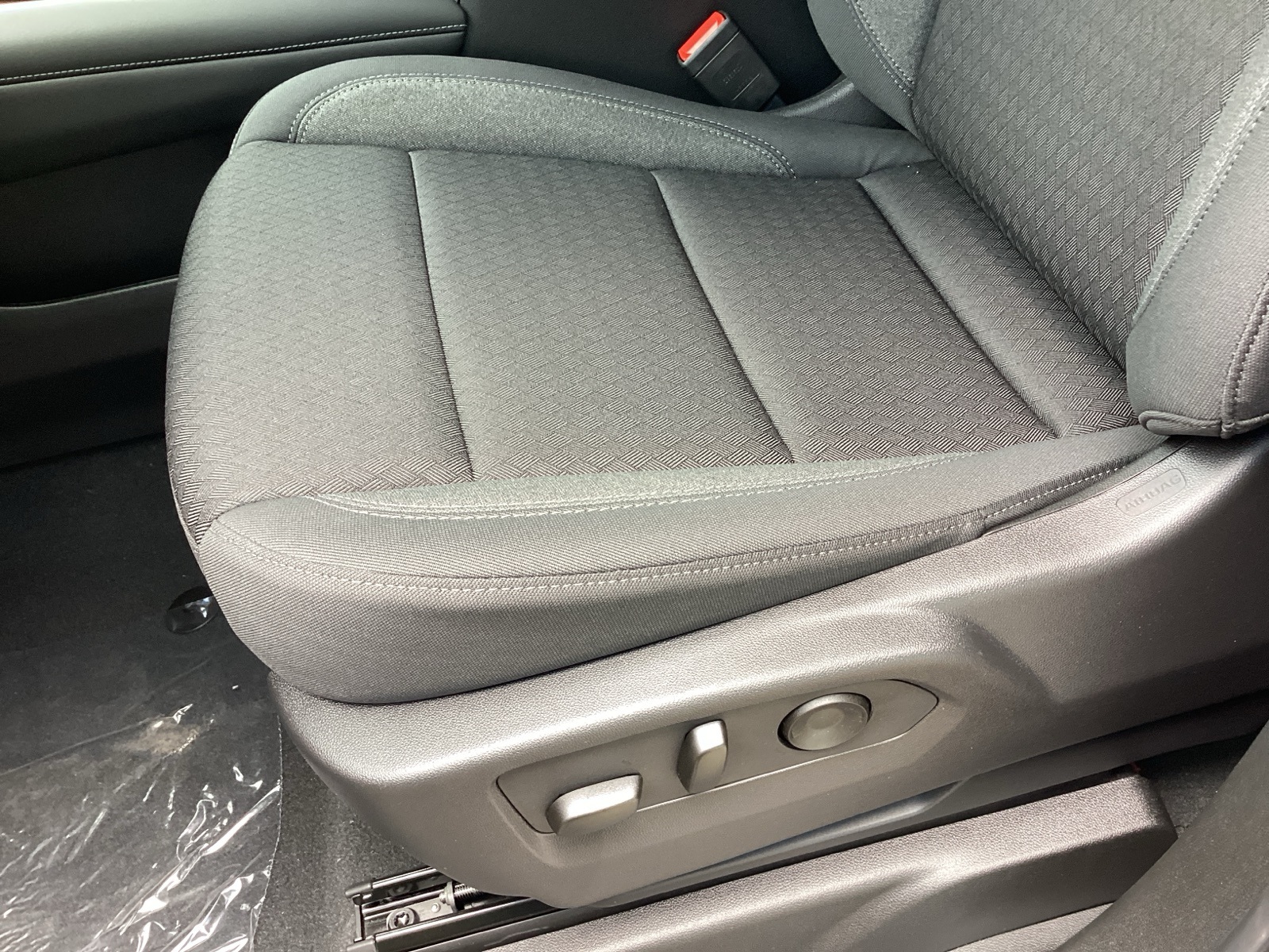 Vehicle image 11 of 32