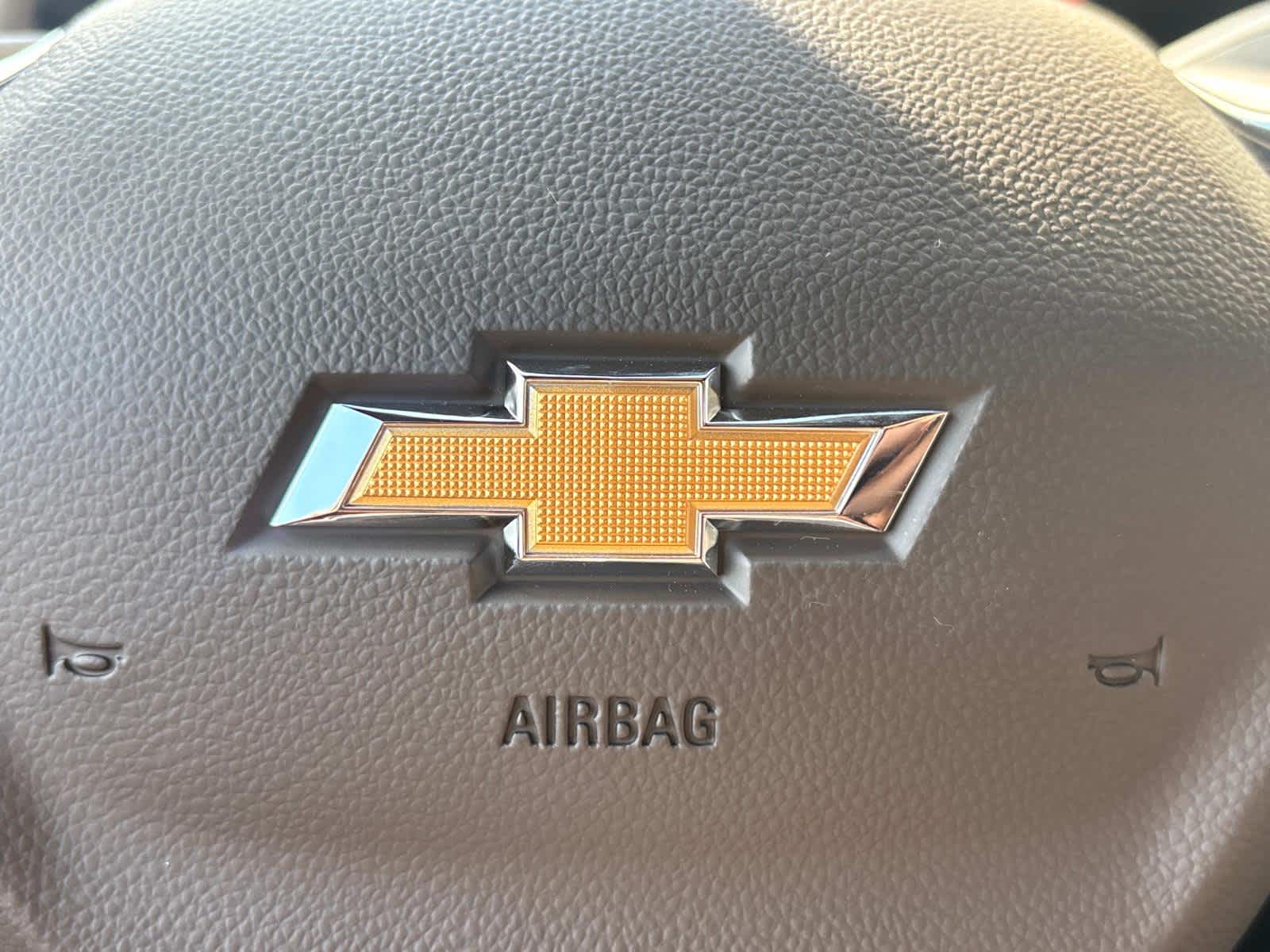 Vehicle image 17 of 50