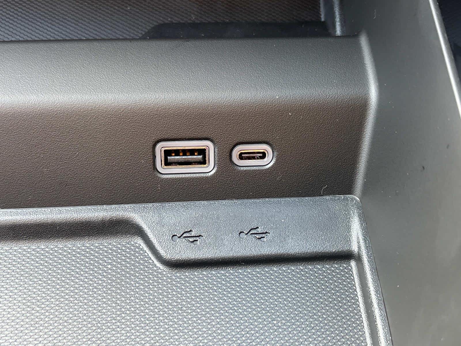 Vehicle image 13 of 50
