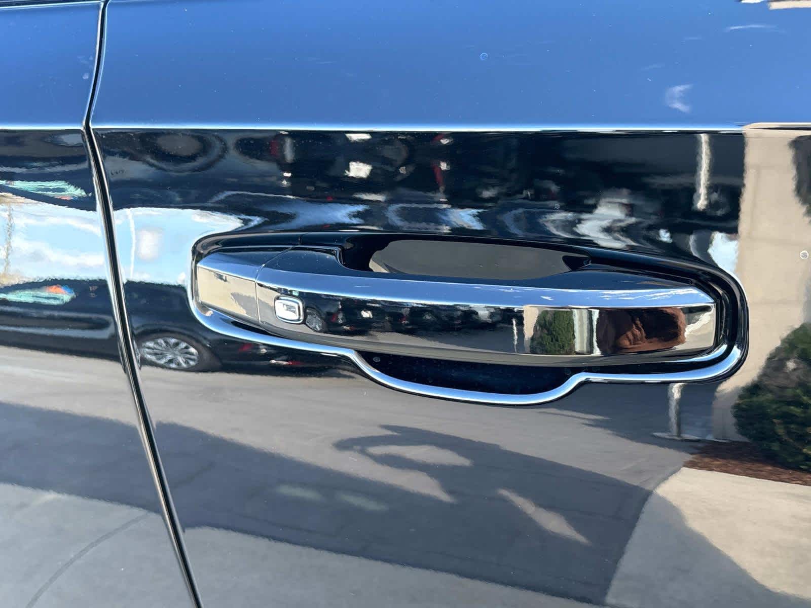 Vehicle image 42 of 50