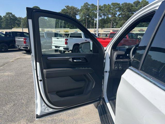 Vehicle image 28 of 35