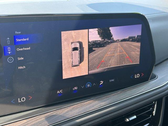 Vehicle image 25 of 35