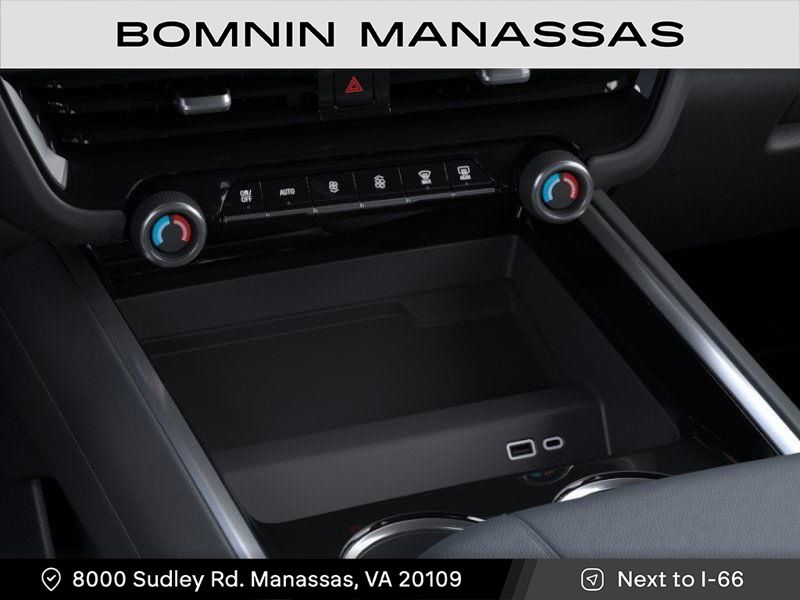 Vehicle image 23 of 24