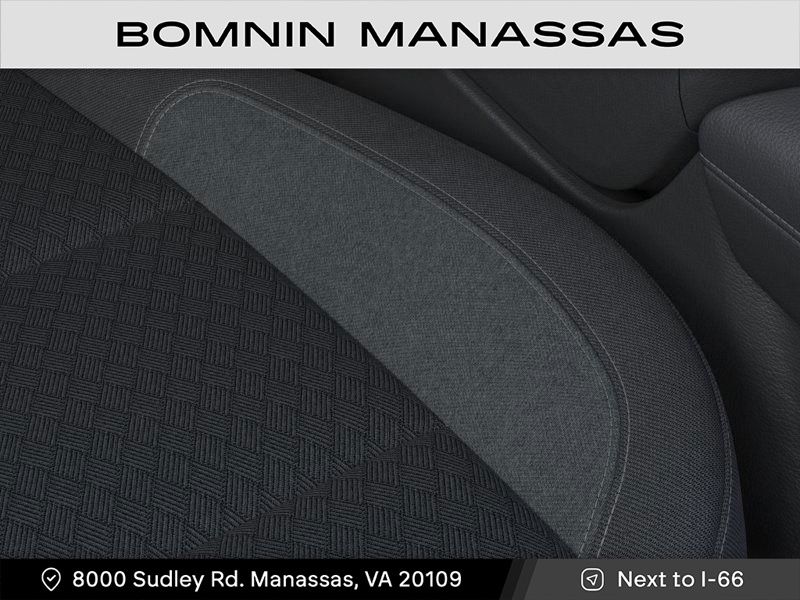 Vehicle image 21 of 24