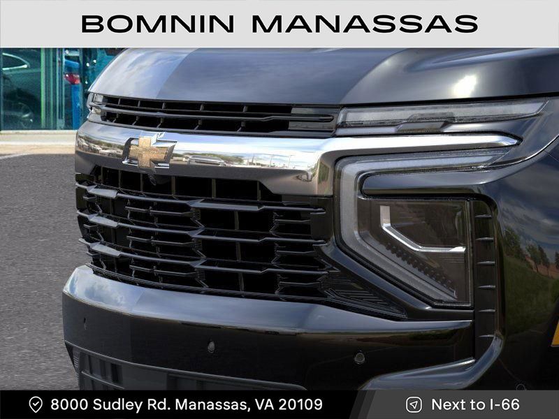 Vehicle image 13 of 24