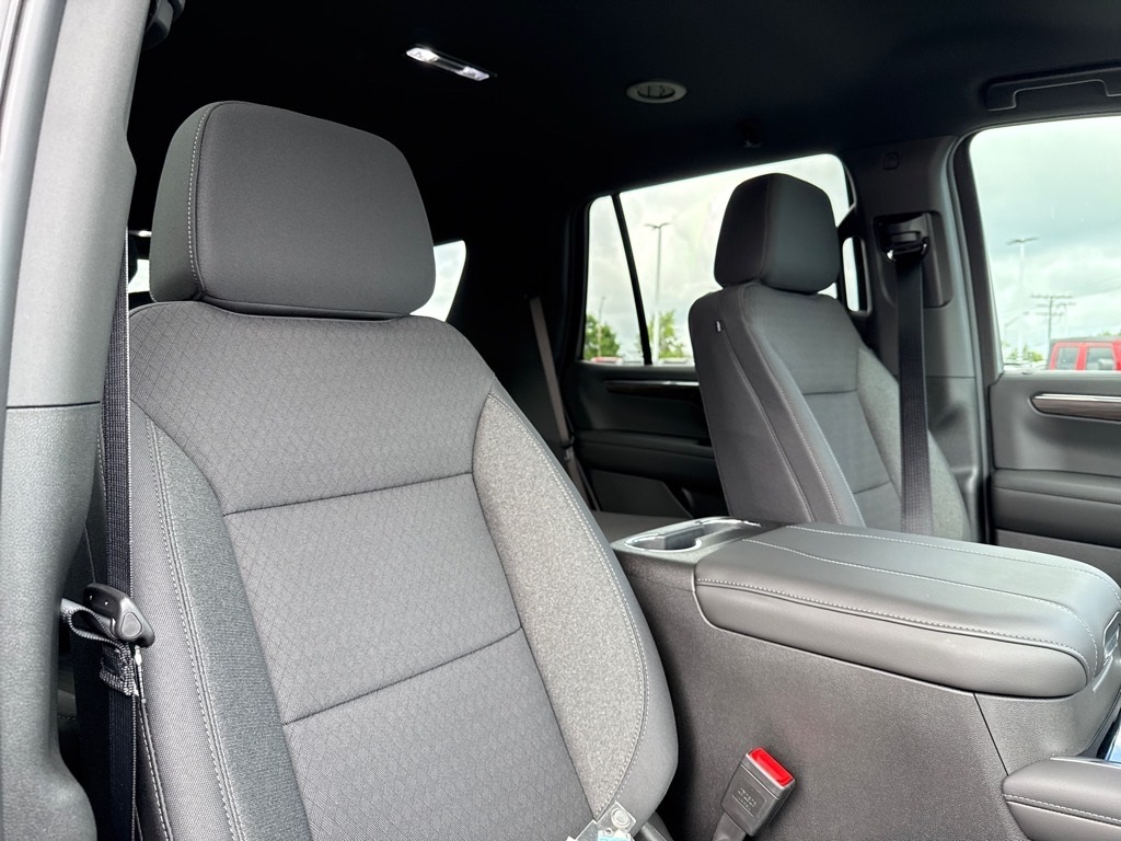 Vehicle image 12 of 30