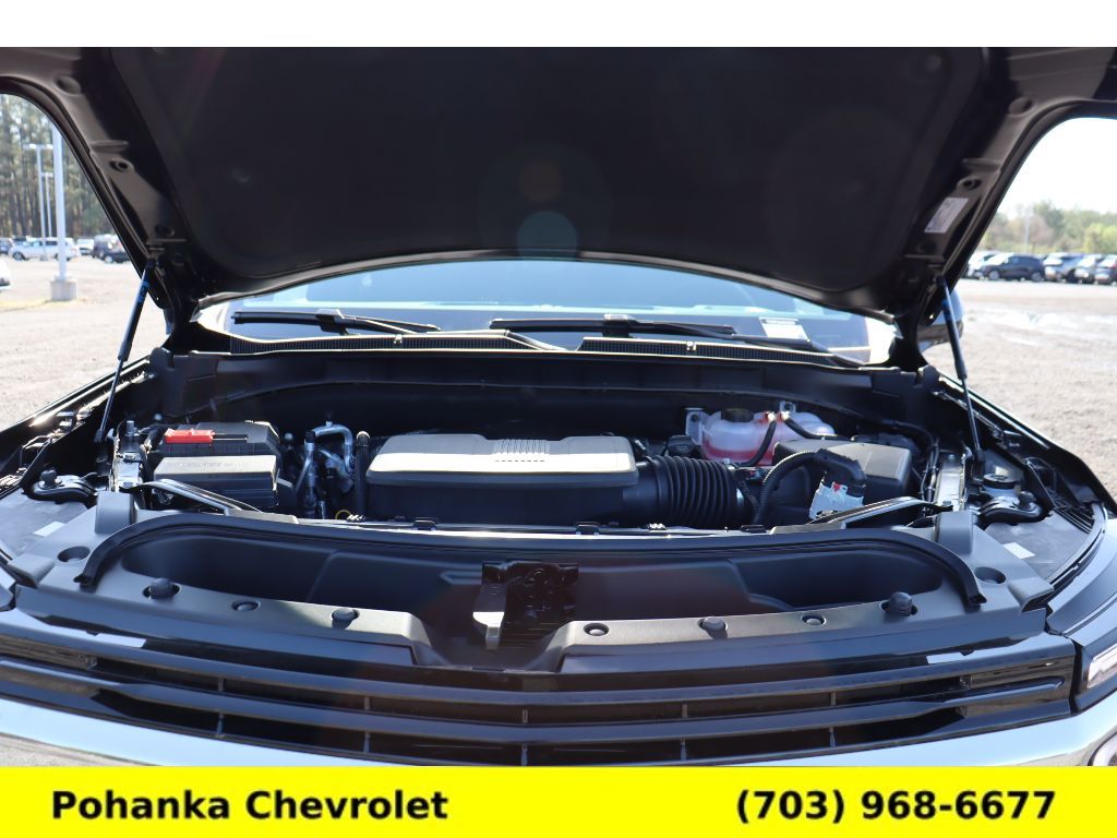 Vehicle image 31 of 36
