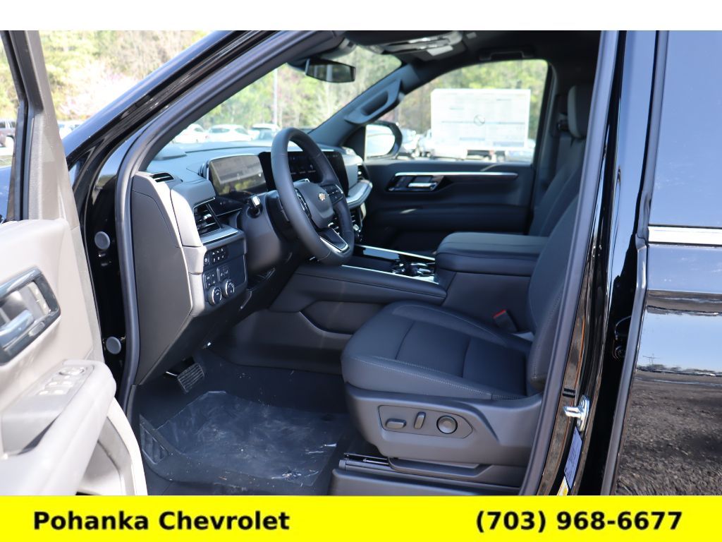Vehicle image 21 of 36