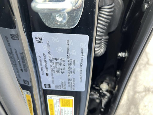 Vehicle image 21 of 24
