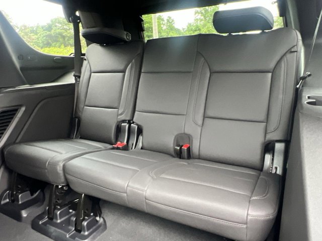 Vehicle image 9 of 24