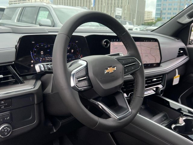 Vehicle image 10 of 24