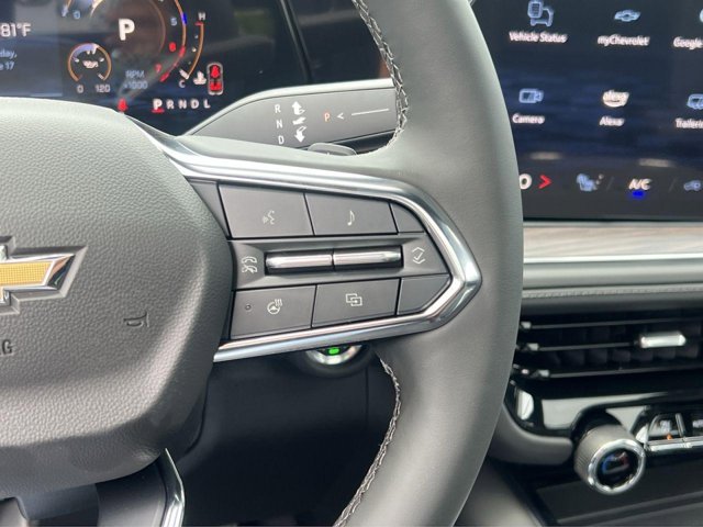 Vehicle image 23 of 24
