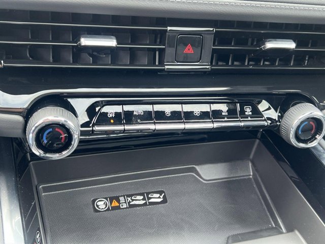 Vehicle image 5 of 24