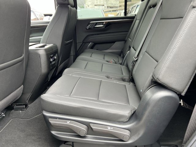 Vehicle image 16 of 22