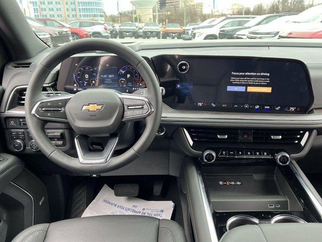 Vehicle image 14 of 22