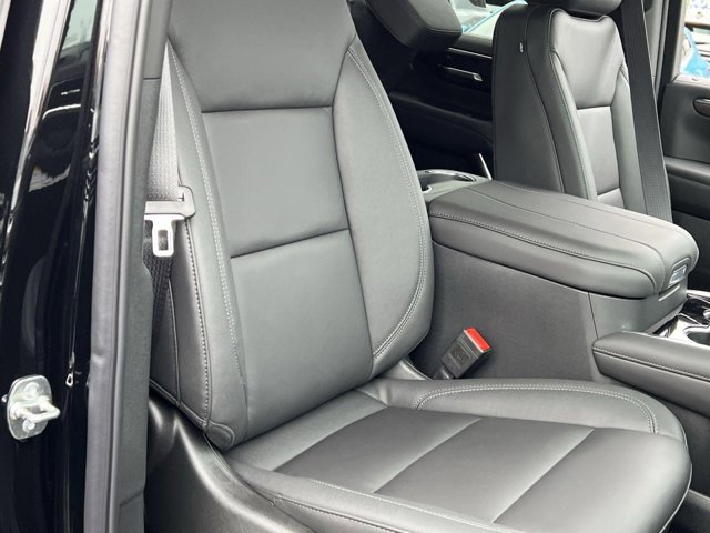 Vehicle image 20 of 22