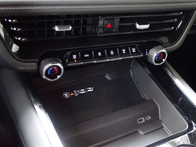 Vehicle image 25 of 26
