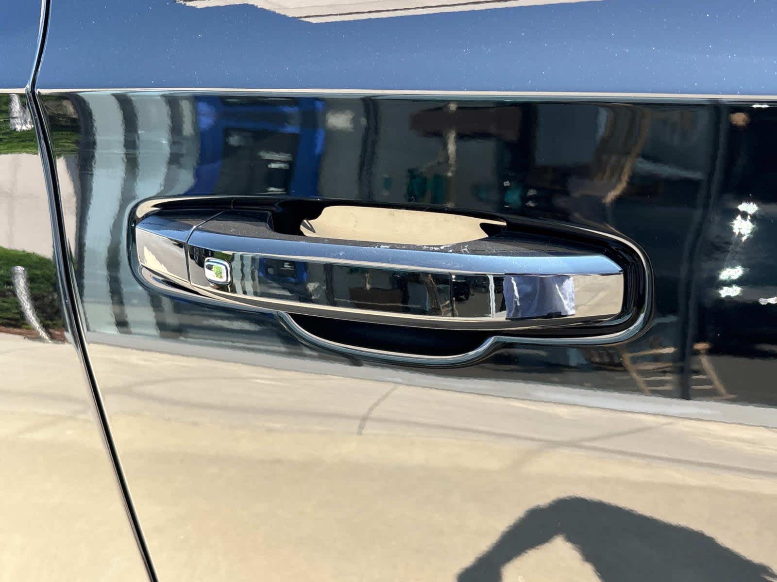 Vehicle image 46 of 53