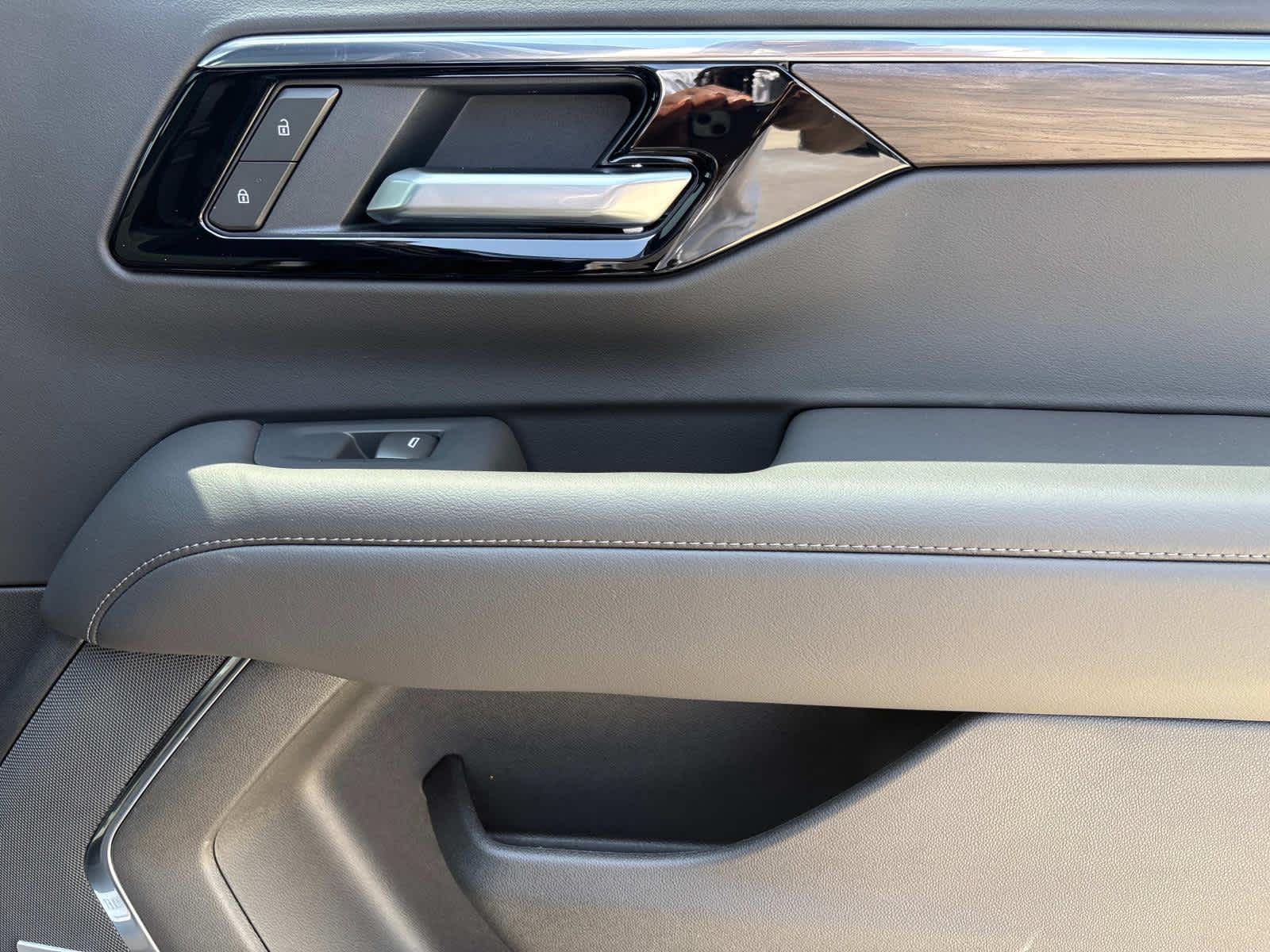 Vehicle image 39 of 53