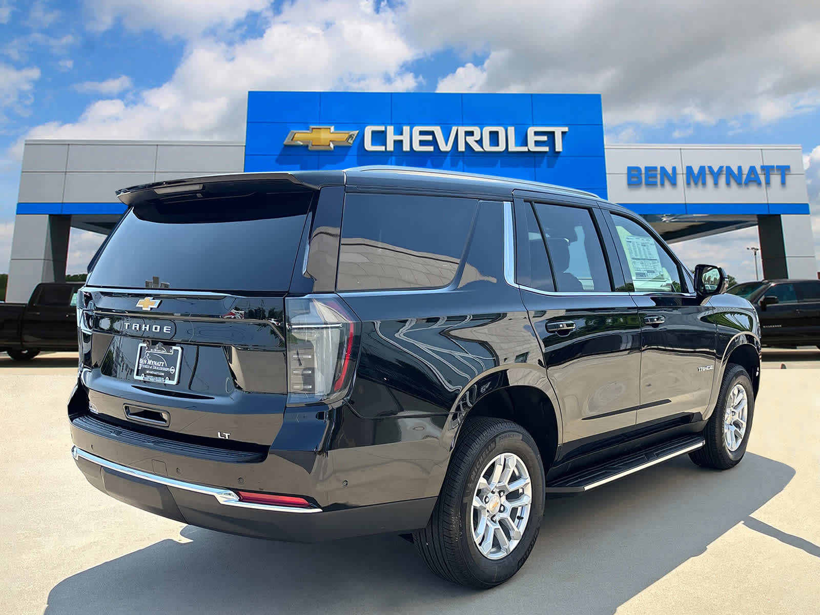 Vehicle image 4 of 53