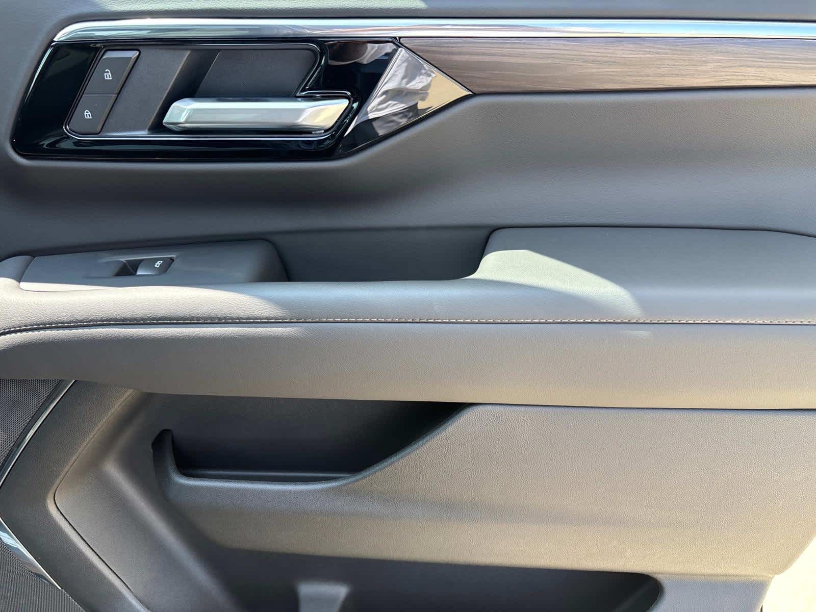 Vehicle image 42 of 53