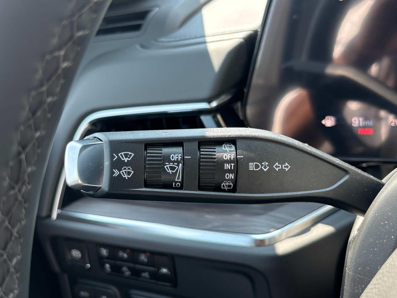 Vehicle image 14 of 53