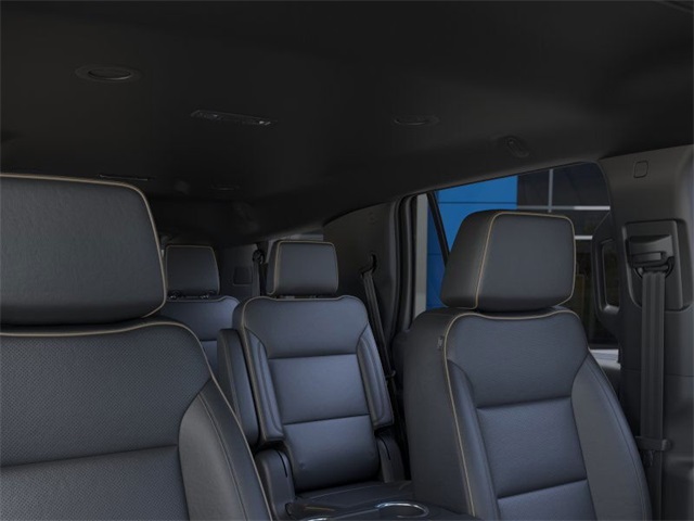 Vehicle image 24 of 26