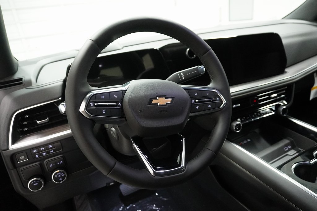 Vehicle image 18 of 40