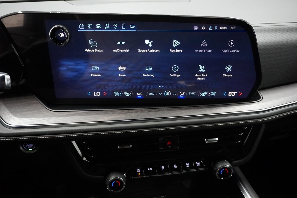 Vehicle image 25 of 40