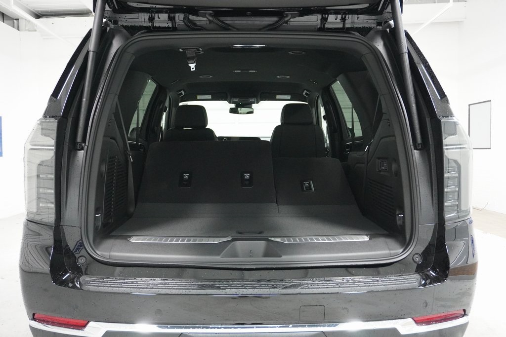 Vehicle image 10 of 40