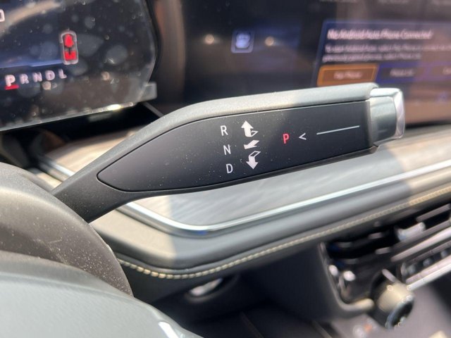 Vehicle image 14 of 23