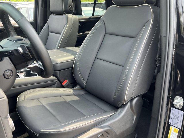 Vehicle image 5 of 23