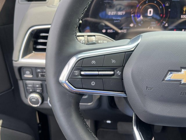 Vehicle image 21 of 23