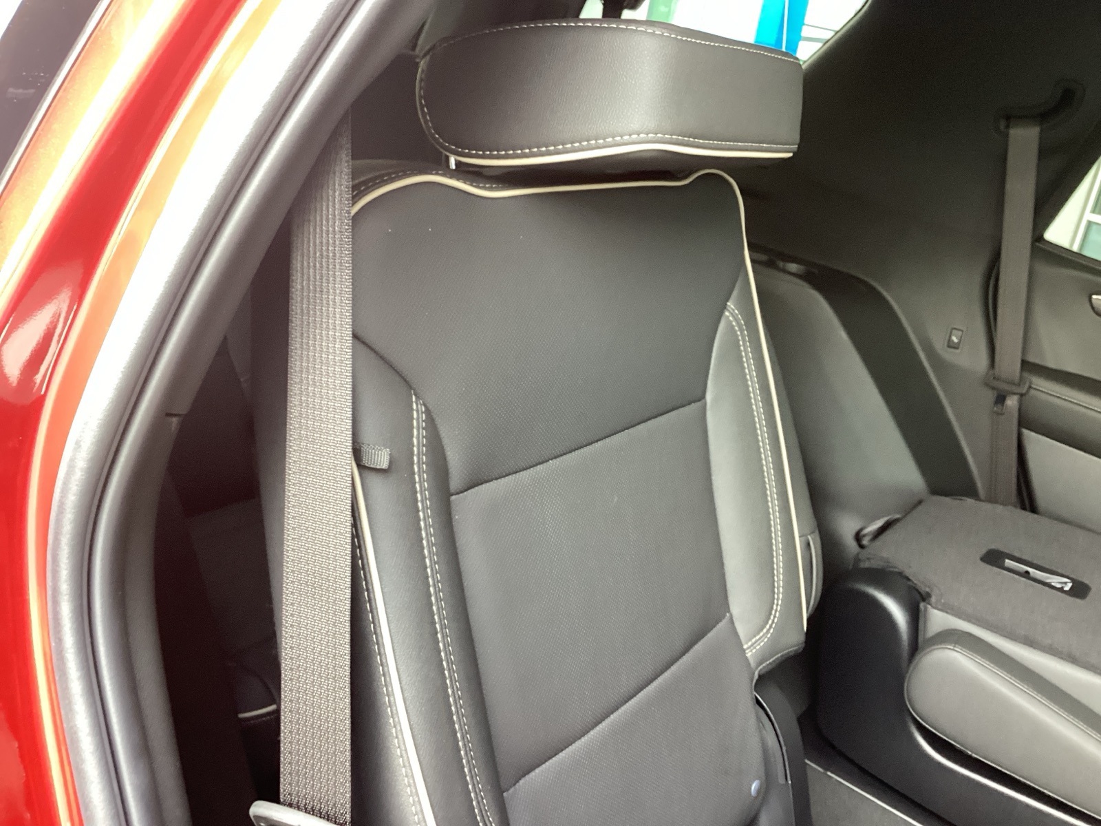 Vehicle image 29 of 45
