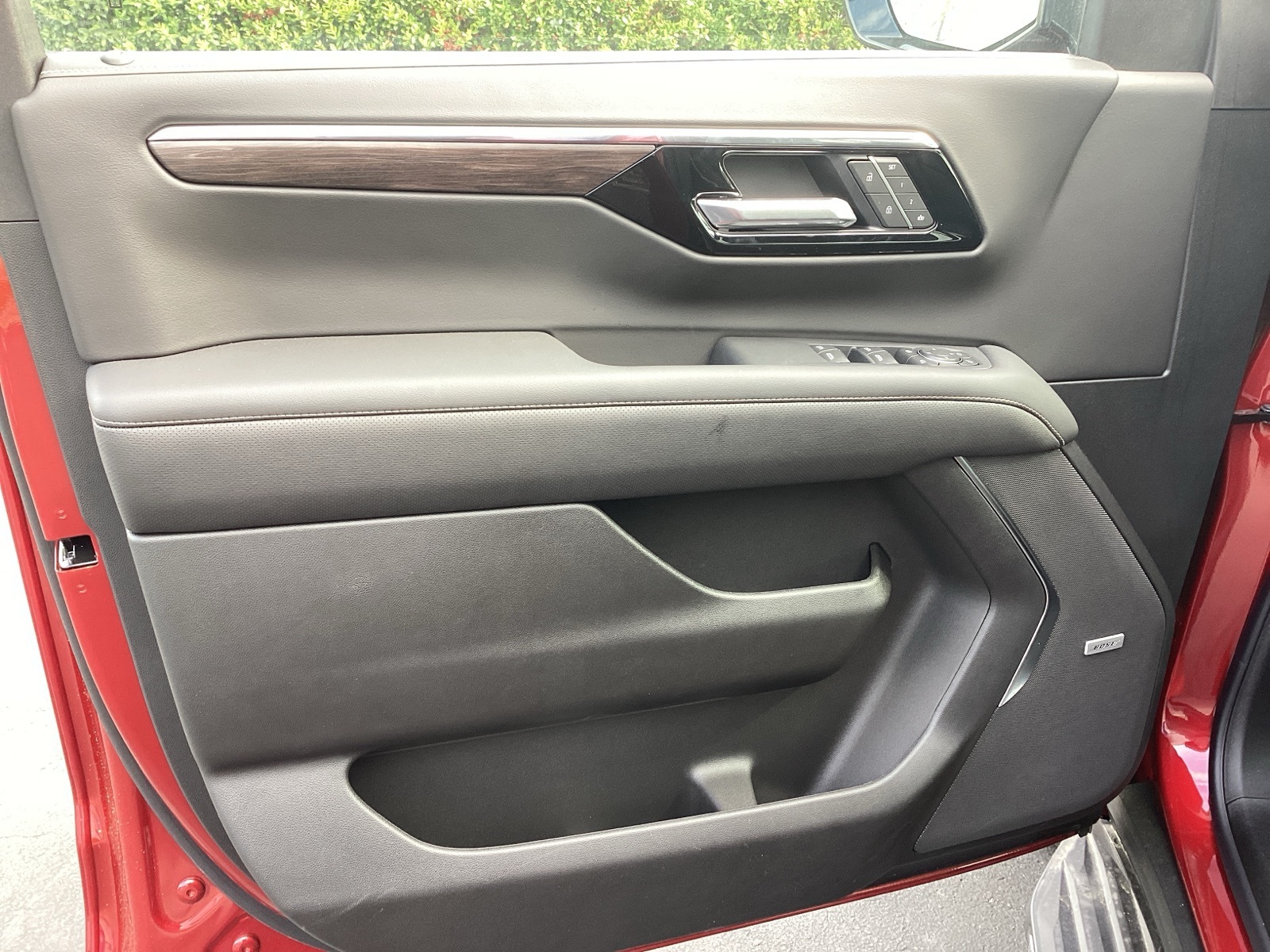 Vehicle image 40 of 45